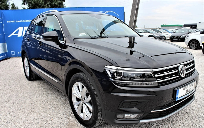 Volkswagen Tiguan cena 99500 przebieg: 58943, rok produkcji 2018 z Sulejów małe 497